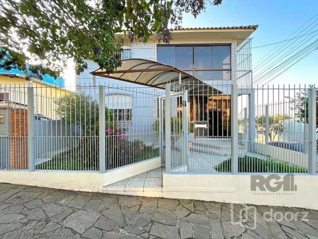 Casa com 3 quartos à venda na Rua Intendente Alfredo Azevedo, 1274, Glória, Porto Alegre, 360 m2 por R$ 550.000