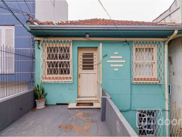 Casa com 4 quartos à venda na Avenida Caçapava, 160, Petrópolis, Porto Alegre, 98 m2 por R$ 590.000