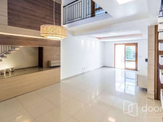 Casa com 3 quartos à venda na Rua Dário Cardoso, 134, Espírito Santo, Porto Alegre, 244 m2 por R$ 680.000