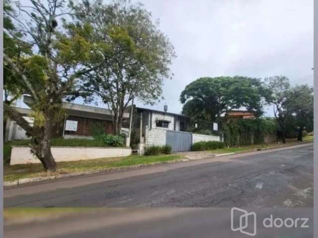 Casa com 1 quarto à venda na Rua Carlos Huber, 745, Três Figueiras, Porto Alegre, 360 m2 por R$ 1.400.000