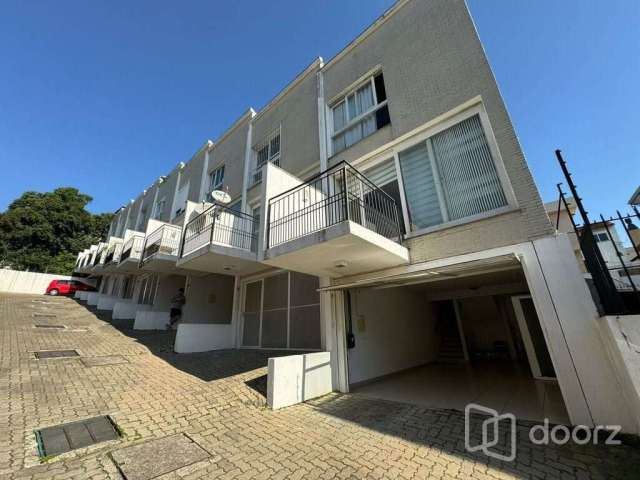 Casa em condomínio fechado com 3 quartos à venda na Rua Padre João Batista Reus, 2133, Vila Conceição, Porto Alegre, 154 m2 por R$ 599.000