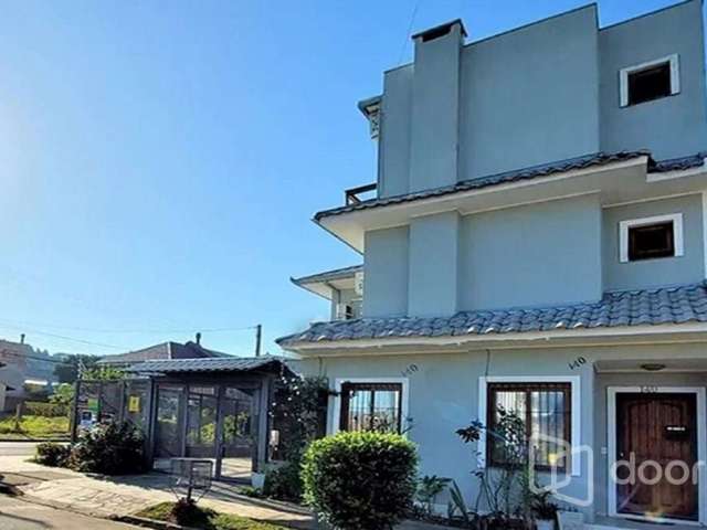 Casa com 3 quartos à venda na Rua Zuzu Angel, 140, Hípica, Porto Alegre, 143 m2 por R$ 540.000