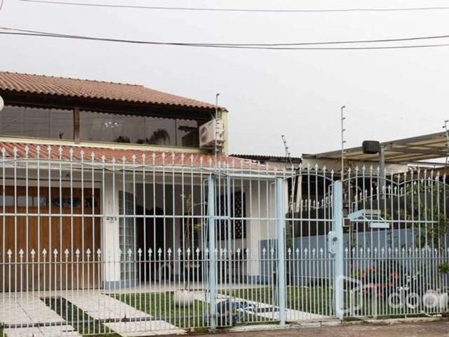 Casa com 3 quartos à venda na Luís César Leal, 235, Rubem Berta, Porto Alegre, 190 m2 por R$ 468.500