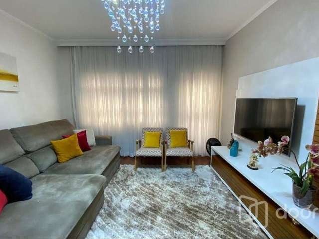 Casa com 3 quartos à venda na Rua Jaboticabal, 1575, Vila Bertioga, São Paulo, 220 m2 por R$ 990.000