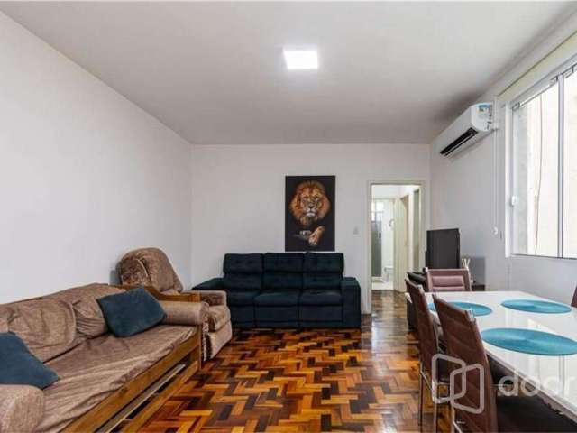 Apartamento com 3 quartos à venda na Avenida Cristóvão Colombo, 1323, Floresta, Porto Alegre, 91 m2 por R$ 468.000