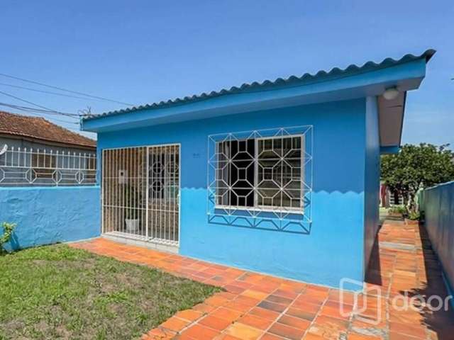 Casa com 5 quartos à venda na Rua Itapema, 74, Vila Jardim, Porto Alegre, 128 m2 por R$ 329.000