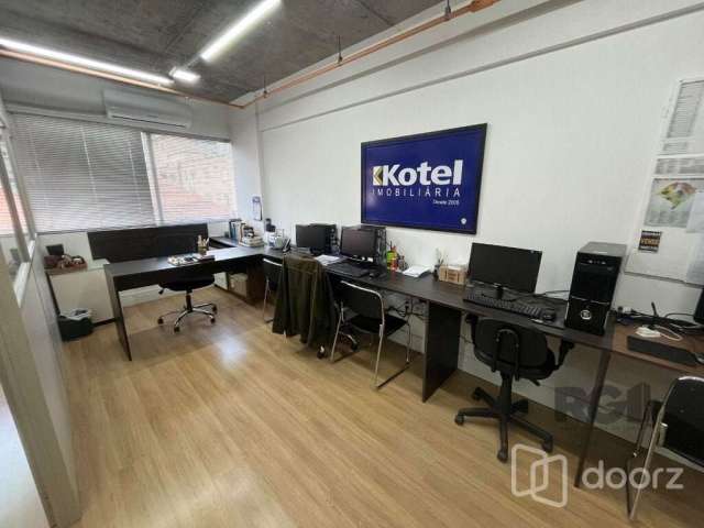 Sala comercial à venda na Avenida Osvaldo Aranha, 1022, Bom Fim, Porto Alegre, 38 m2 por R$ 390.000