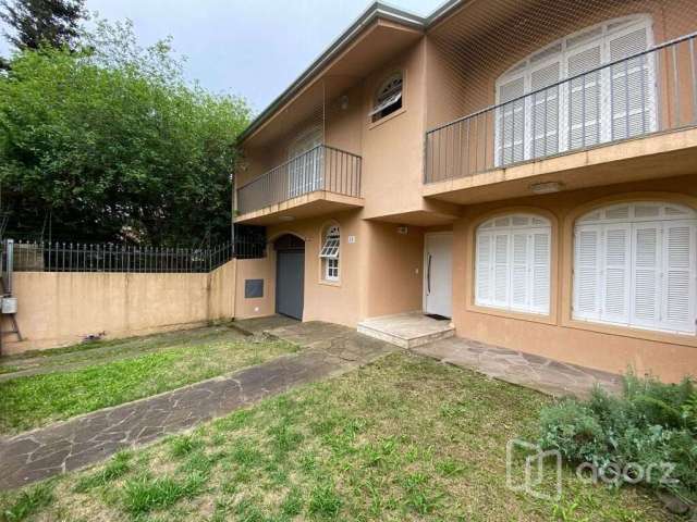 Casa com 4 quartos à venda na Rua Licínio Cardoso, 26, Chácara das Pedras, Porto Alegre, 265 m2 por R$ 1.600.000