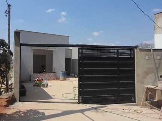 Casa à venda, 3 quartos, 1 suíte, 2 vagas, Novo Centro - Santa Luzia/MG