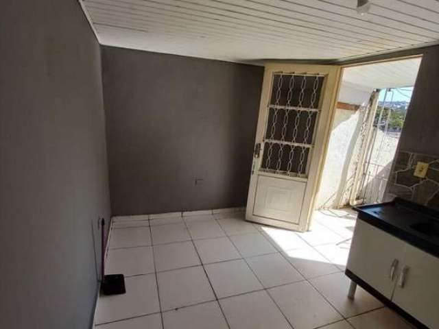 Casa para alugar por R$ 500,00 - Jardim Palmira - Guarulhos/SP