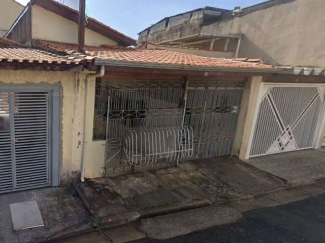 2 casas na Vila Galvão, 145m² de terreno, a venda por R$479.000,00