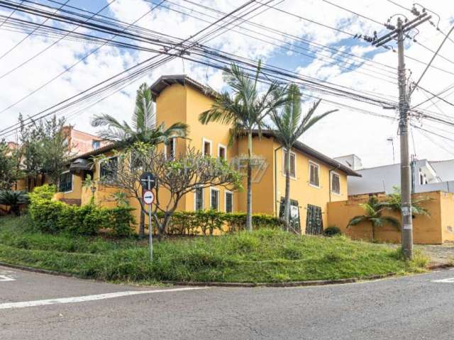 Casa com 5 quartos à venda no Castelinho, Piracicaba  por R$ 650.000