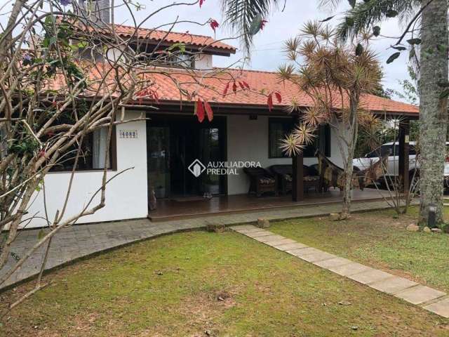 Casa com 2 quartos à venda na PALHOCINHA, 122, Areais da Palhocinha, Garopaba, 135 m2 por R$ 1.700.000