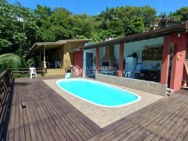 Casa com 1 quarto à venda na Tribo Pássaro, 124, Praia da Gamboa, Garopaba, 283 m2 por R$ 1.200.000