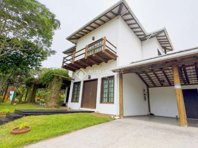 Casa com 5 quartos à venda na Porto Novo, 62, Praia do Rosa, Imbituba, 465 m2 por R$ 2.500.000