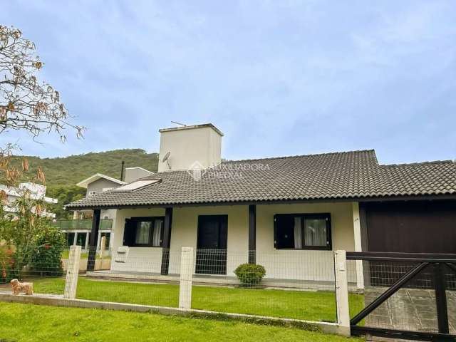 Casa com 3 quartos à venda na Teodoro Olavo Pacheco, 179, Jardim Panorâmico, Garopaba, 173 m2 por R$ 1.596.000