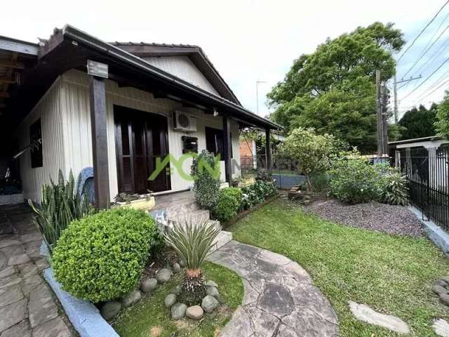 Casa à venda no bairro Floresta, com 2 quartos