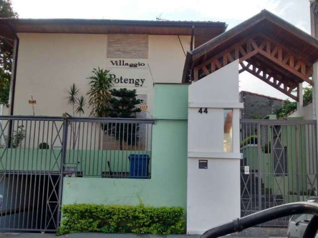 Casa em Condomínio em Palmeiras De Sao Jose