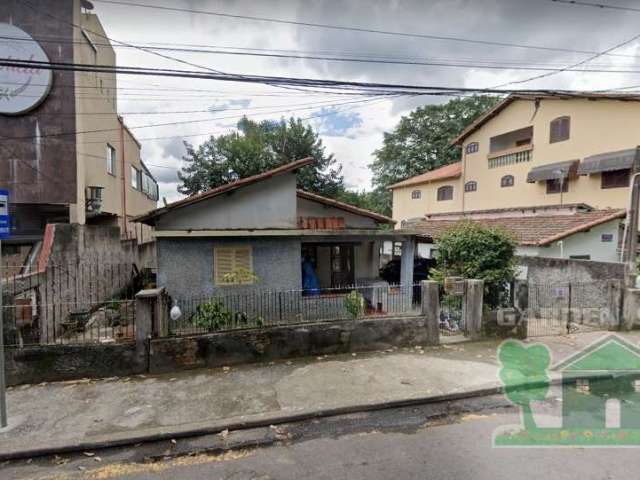 Casa em Avenida para Demolição!!!