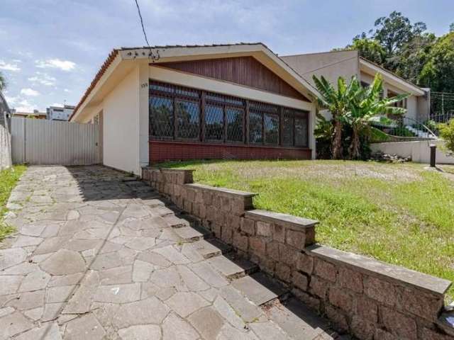 Casa com 3 quartos à venda na Avenida Pereira Passos, --, Vila Assunção, Porto Alegre, 243 m2 por R$ 1.277.000