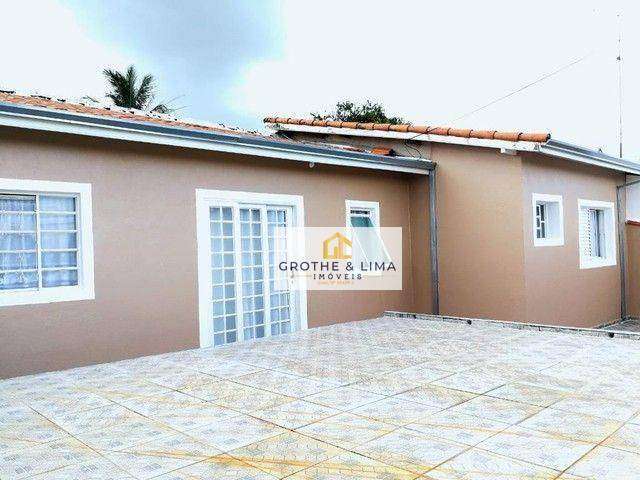 Casa à venda, 230 m² por R$ 375.000,00 - Conjunto São Benedito - Jacareí/SP