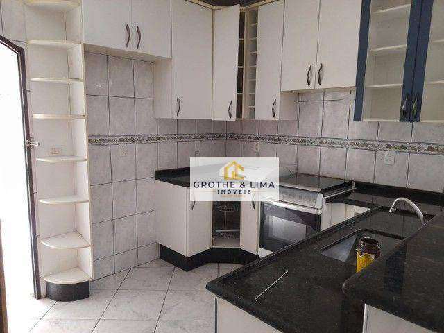 Sobrado com 3 dormitórios à venda, 120 m² por R$ 477.000,00 - Jardim Valparaíba - São José dos Campos/SP