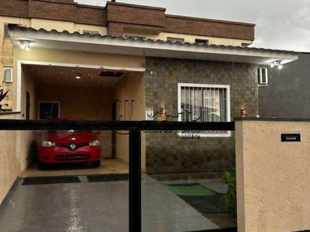 Casa com 2 quartos à venda na Barra do Aririú, Palhoça  por R$ 450.000