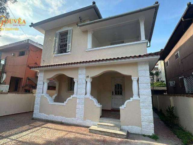 Casa com 3 dormitórios para alugar, 235 m² por R$ 8.800,00/mês - Boqueirão - Santos/SP