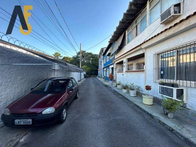 Ótima casa de vila no Largo da Freguesia