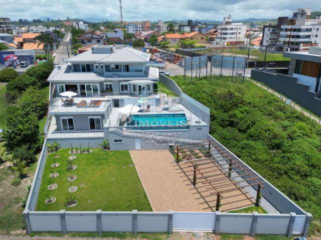 Casa com 2 quartos à venda na Nereu Ramos (frente Mar), 6314, Itacolomi, Balneário Piçarras por R$ 15.000.000