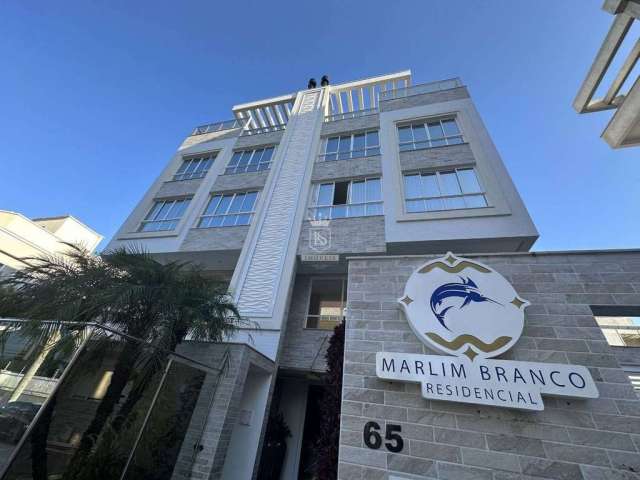 Apartamento novo com 2 suítes próximo ao mar de mariscal