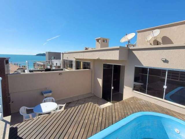 Cobertura duplex com piscina e 3 dormitórios a 80m do mar