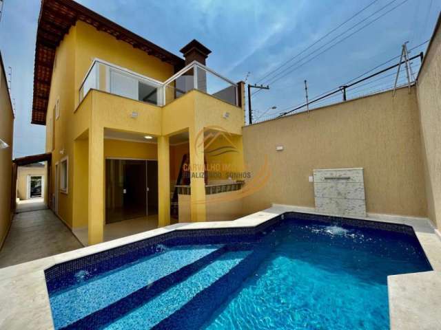 Sobrado lado praia próximo do mar, com piscina e churrasqueira em itanhaém!