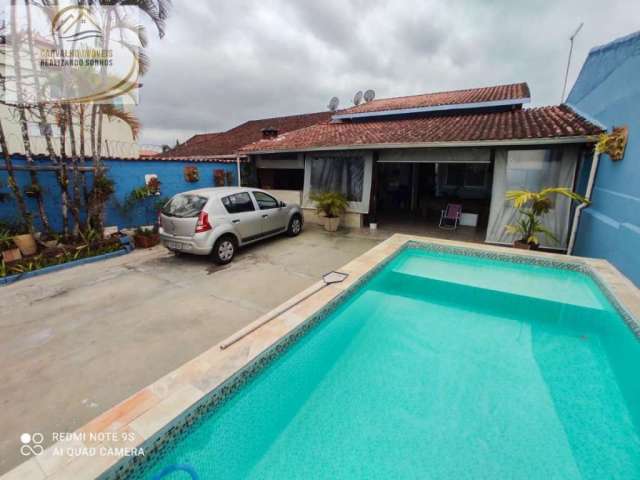 Casa usada isolada com piscina e churrasqueira para venda em mongaguá!!