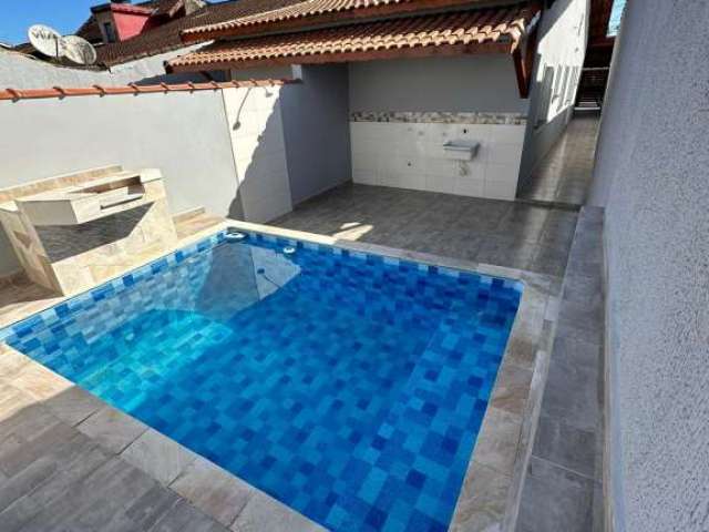 Casa nova com piscina para venda em mongaguá!