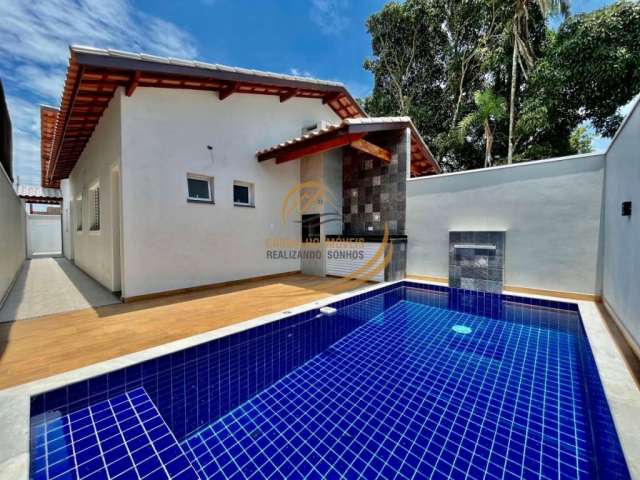 Linda casa geminada nova com piscina em alvenaria/churrasqueira lado praia em itanhaém!