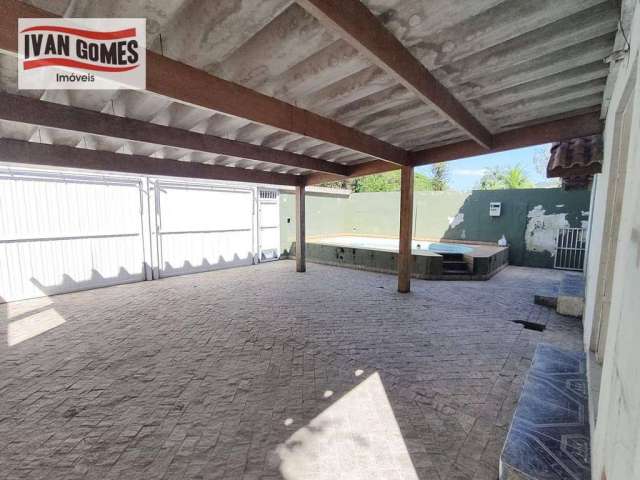 Sobrado com 3 dormitórios à venda, 230 m² por R$ 850.000,00 - Tombo - Guarujá/SP