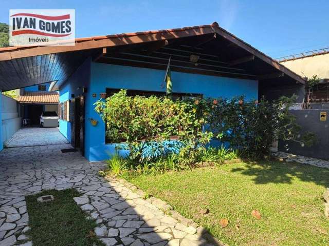 Casa térrea a venda com 2 dormitórios, mais Edícula, 150 m² por R$ 1.050.000 - Guaiuba - Guarujá/SP