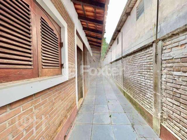 Casa com 4 quartos à venda na Rua Timburi, 154, Chácara Canta Galo, Cotia, 353 m2 por R$ 1.090.000