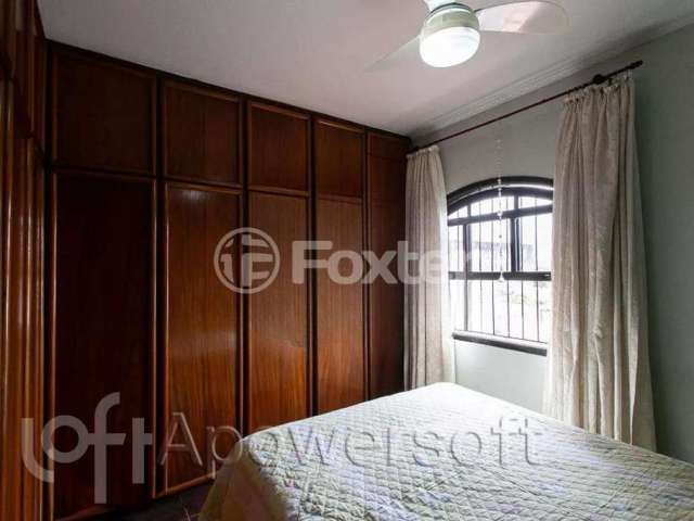 Casa com 4 quartos à venda na Alameda Rainha Santa, 149, Vila Carrão, São Paulo, 150 m2 por R$ 950.000