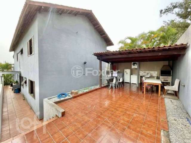 Casa em condomínio fechado com 4 quartos à venda na Rua das Rosas, 385, Jardim das Flores, Cotia, 350 m2 por R$ 1.200.000