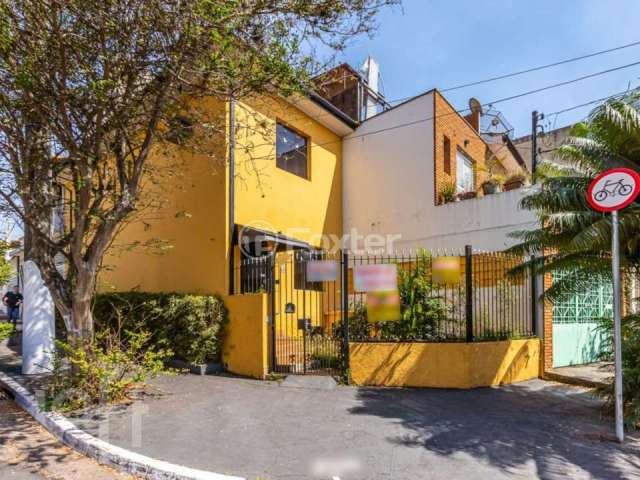 Casa com 2 quartos à venda na Rua Jaboticabal, 346, Vila Bertioga, São Paulo, 100 m2 por R$ 385.000