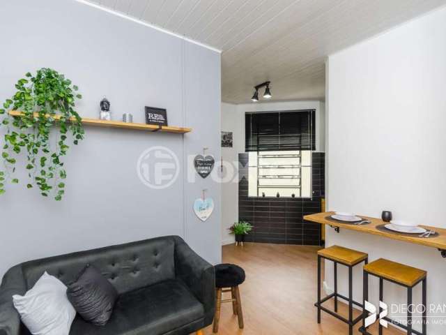 Apartamento com 1 quarto à venda na Avenida Borges de Medeiros, 417, Centro Histórico, Porto Alegre, 33 m2 por R$ 235.000