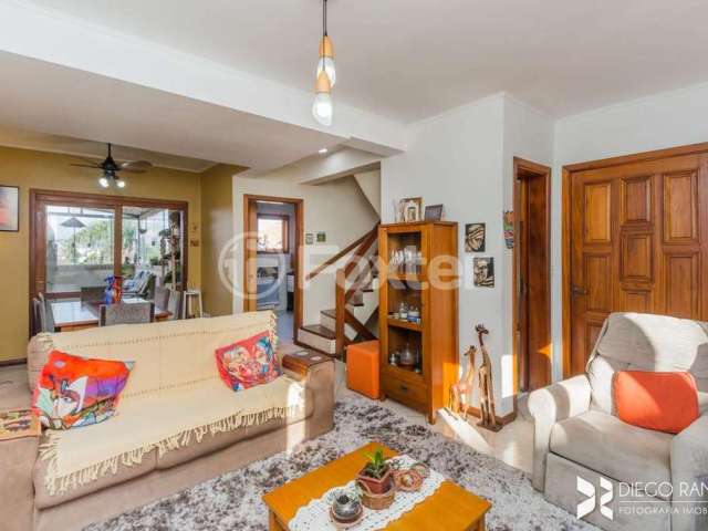 Casa em condomínio fechado com 4 quartos à venda na Rua Curupaiti, 260, Cristal, Porto Alegre, 204 m2 por R$ 750.000