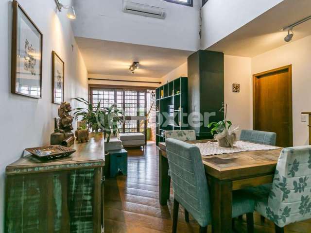 Cobertura com 3 quartos à venda na Rua Souza Lobo, 11, Vila Jardim, Porto Alegre, 238 m2 por R$ 920.000