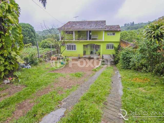 Casa em condomínio fechado com 5 quartos à venda na Estrada Afonso Lourenço Mariante, 151, Belém Velho, Porto Alegre, 300 m2 por R$ 520.000