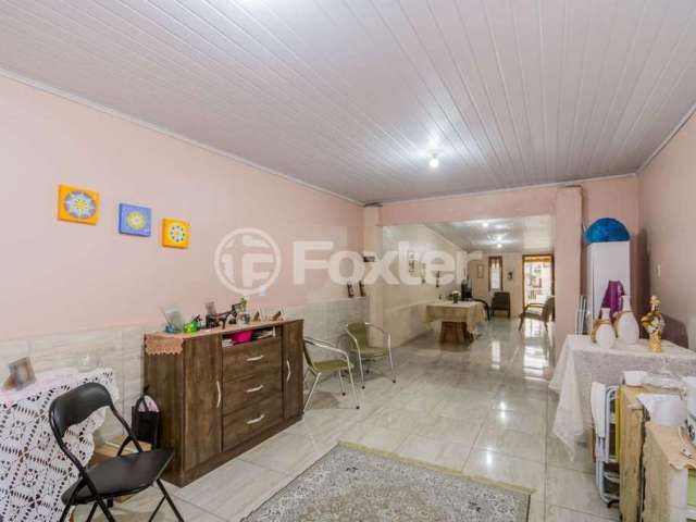 Casa com 4 quartos à venda na Rua Nove de Março, 457, Vila Ipiranga, Porto Alegre, 300 m2 por R$ 530.000