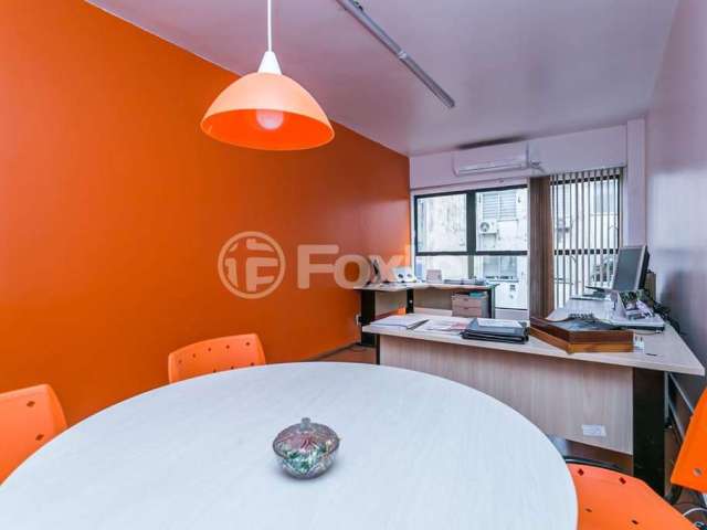 Sala comercial com 2 salas à venda na Avenida Venâncio Aires, 912, Farroupilha, Porto Alegre, 29 m2 por R$ 200.000