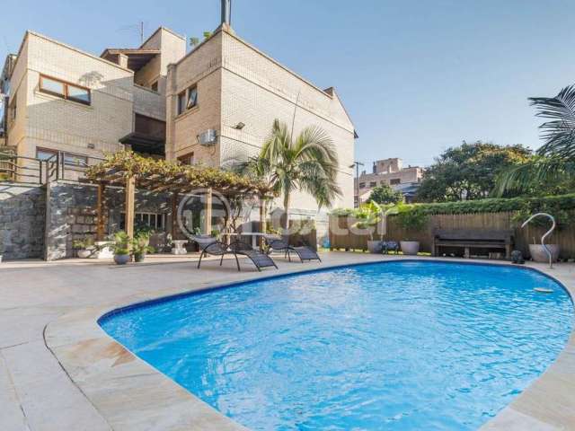 Casa com 5 quartos à venda na Rua Dona Adda Mascarenhas de Moraes, 1492, Jardim Itu Sabará, Porto Alegre, 605 m2 por R$ 3.800.000