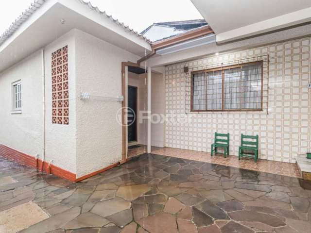 Casa com 2 quartos à venda na Avenida Benno Mentz, 1707, Vila Ipiranga, Porto Alegre, 128 m2 por R$ 665.000